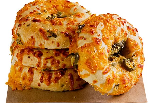 Jalapeño-Cheddar Bagels