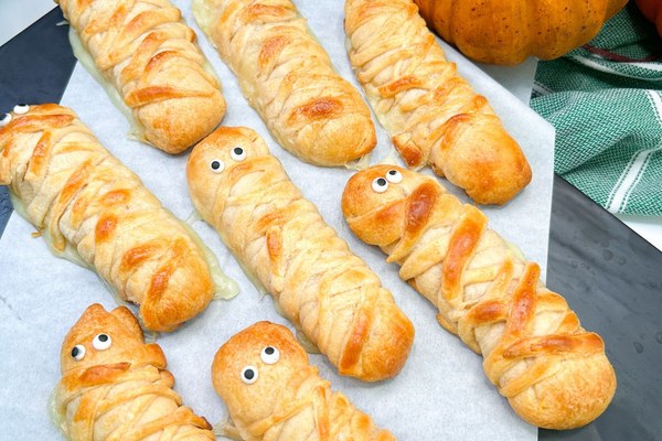Mummy-Wrapped Breadsticks