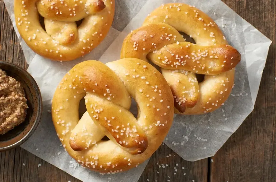 Sourdough Soft Pretzels